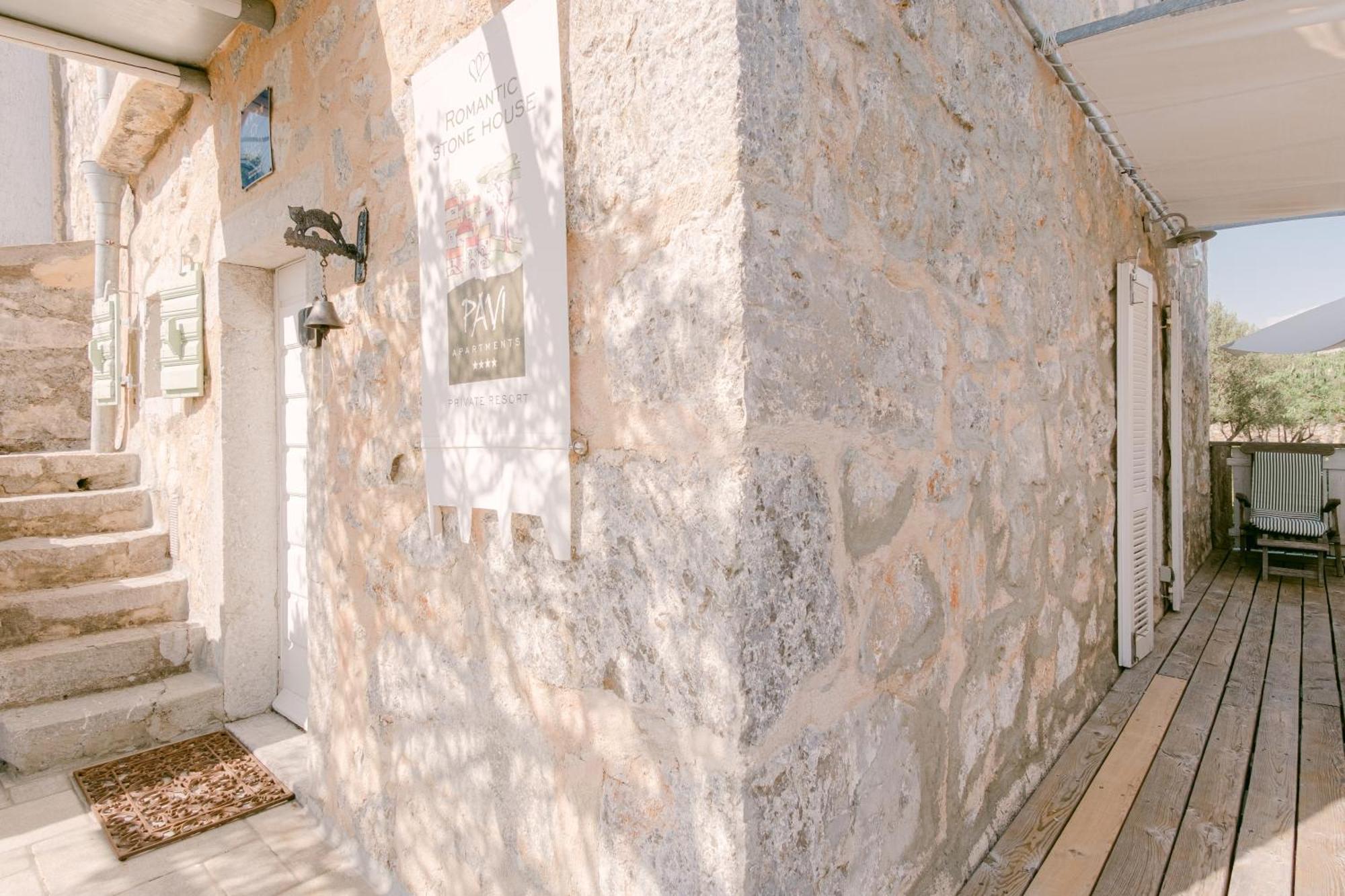Pavi Apartments Romantic Stone House K13 Kornić Dış mekan fotoğraf