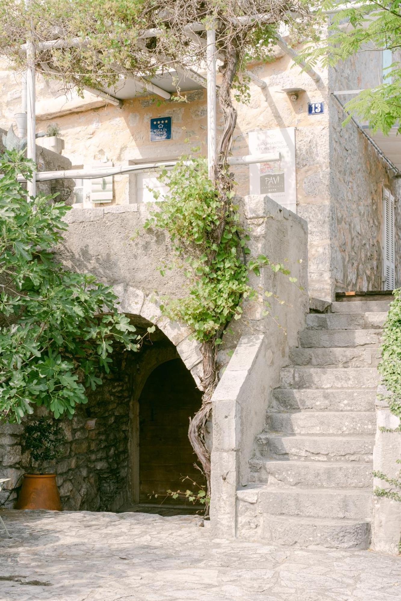 Pavi Apartments Romantic Stone House K13 Kornić Dış mekan fotoğraf