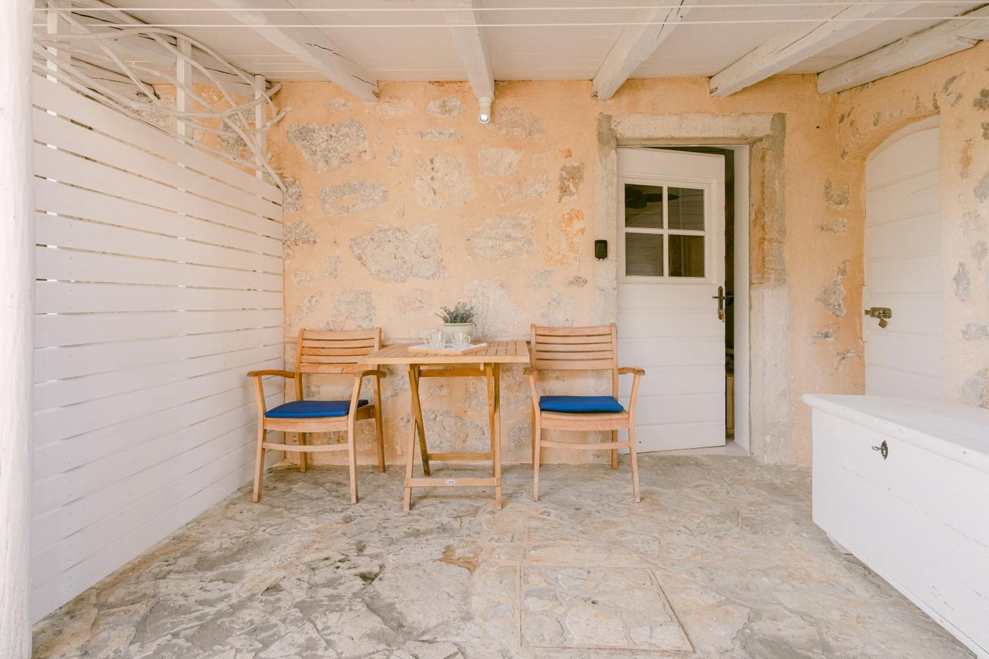 Pavi Apartments Romantic Stone House K13 Kornić Dış mekan fotoğraf